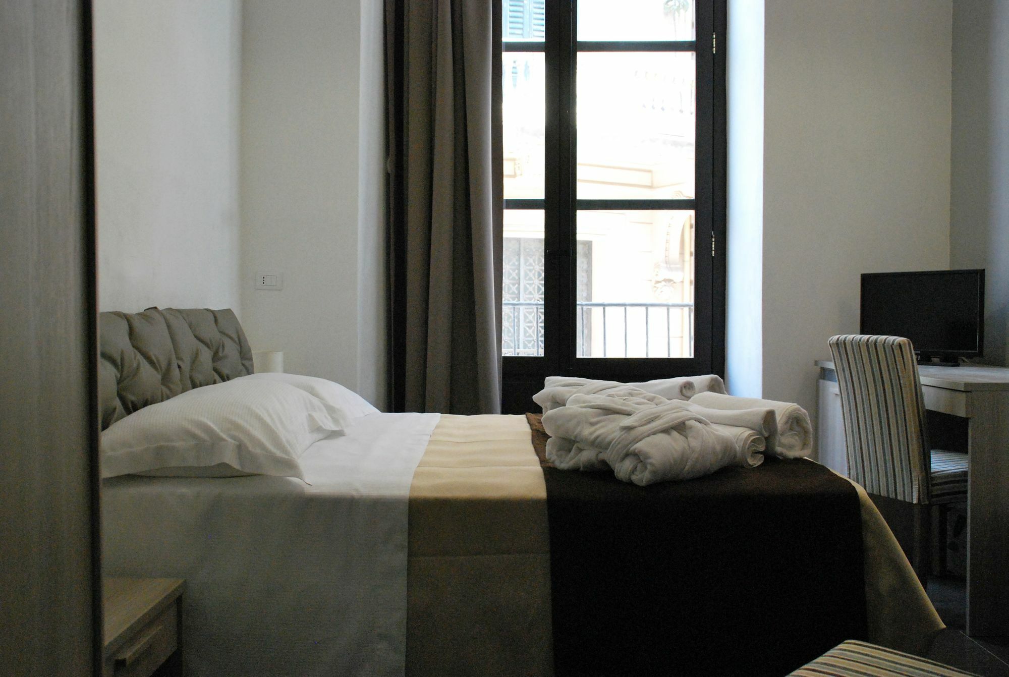 Casasicilia Carlo V Hotel Palermo Exterior photo